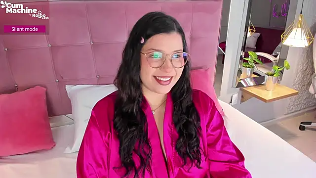 Snapshot of ArticaBelle chatting on November 13, 4:33 am ArticaBelle online show from November 13, 4:33 am