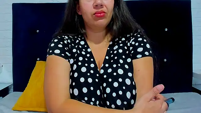 Snapshot of Catherine_tabarezx chatting on February 16, 11:49 am Catherine tabarezx online show from February 16, 11:49 am