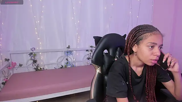 Snapshot of Abigail_Wilson_ chatting on January 18, 8:09 pm Abigail Wilson online show from January 18, 8:09 pm