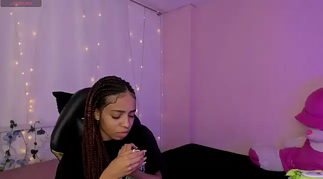 Snapshot of Abigail_Wilson_ chatting on January 25, 11:43 pm Abigail Wilson online show from January 25, 11:43 pm