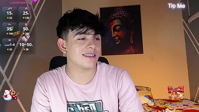 Snapshot of nolan_twink1 chatting on December 8, 5:55 pm nolan twink1 online show from December 8, 5:55 pm