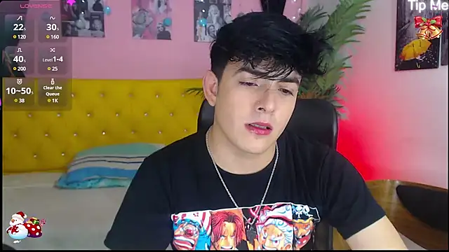 Snapshot of nolan_twink1 chatting on December 18, 5:42 pm nolan twink1 online show from December 18, 5:42 pm