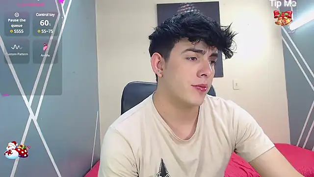 Snapshot of nolan_twink1 chatting on December 21, 8:43 pm nolan twink1 online show from December 21, 8:43 pm