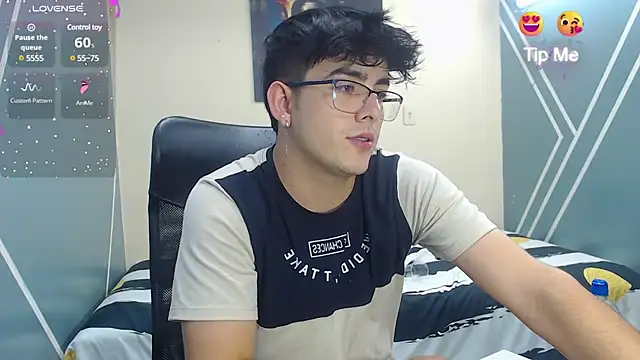 Snapshot of nolan_twink1 chatting on February 8, 8:53 pm nolan twink1 online show from February 8, 8:53 pm