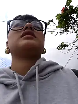 Snapshot of Nicky-7 chatting on February 17, 5:52 pm Nicky-7 online show from February 17, 5:52 pm