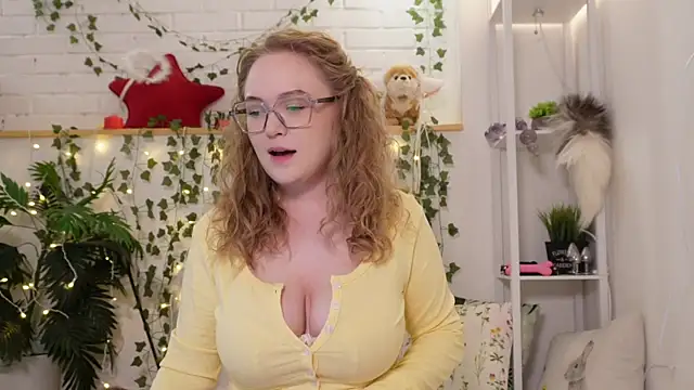 MonicaAsis online show from September 11, 6:08 pm