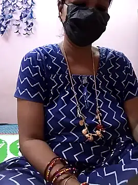 Snapshot of Tamil_sreelekha chatting on January 7, 11:24 pm Tamil sreelekha online show from January 7, 11:24 pm