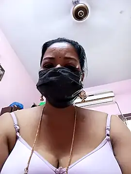 Snapshot of Tamil_sreelekha chatting on January 24, 4:59 am Tamil sreelekha online show from January 24, 4:59 am