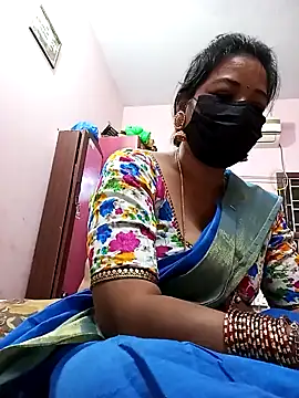 Snapshot of Tamil_sreelekha chatting on January 26, 3:03 pm Tamil sreelekha online show from January 26, 3:03 pm