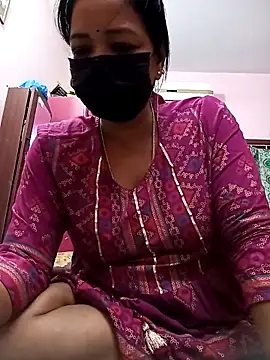 Snapshot of Tamil_sreelekha chatting on February 13, 4:50 pm Tamil sreelekha online show from February 13, 4:50 pm