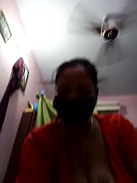 Snapshot of Tamil_sreelekha chatting on September 28, 2:17 am Tamil sreelekha online show from September 28, 2:17 am