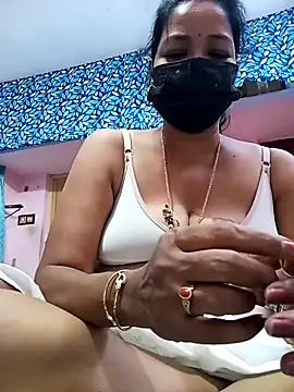 Snapshot of Tamil_sreelekha chatting on November 16, 5:18 pm Tamil sreelekha online show from November 16, 5:18 pm