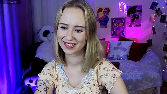 SashaBrooks online show from October 24, 6:04 pm