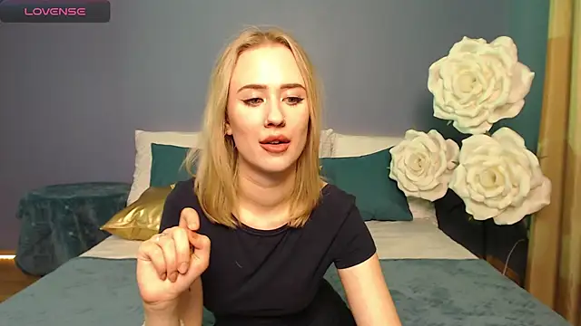 SashaBrooks online show from November 16, 2:22 pm