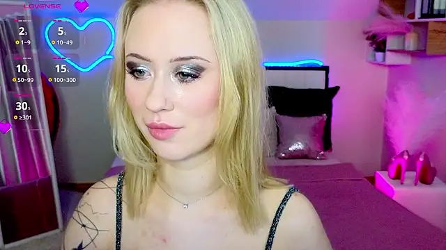 SashaBrooks online show from February 19, 2:02 pm