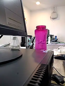 Snapshot of Gastelumn chatting on November 7, 10:21 pm Gastelumn online show from November 7, 10:21 pm