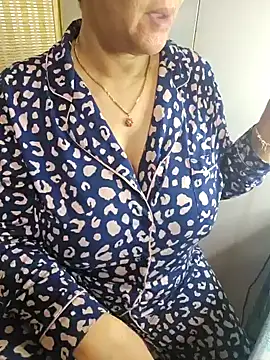 Foxlady2271 online show from January 29, 9:55 am