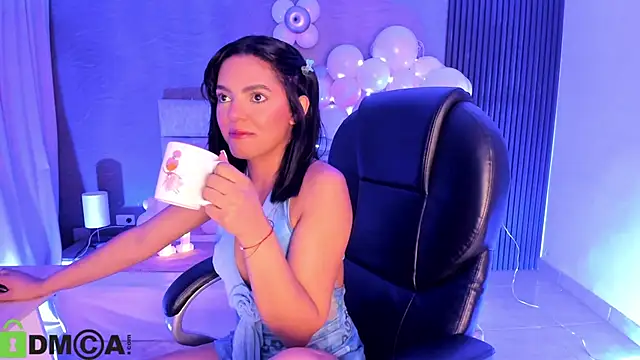 Snapshot of Cristal__adams chatting on October 21, 12:28 pm Cristal adams online show from October 21, 12:28 pm