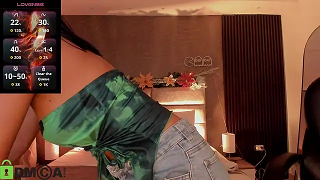 Snapshot of Cristal__adams chatting on November 30, 12:09 pm Cristal adams online show from November 30, 12:09 pm