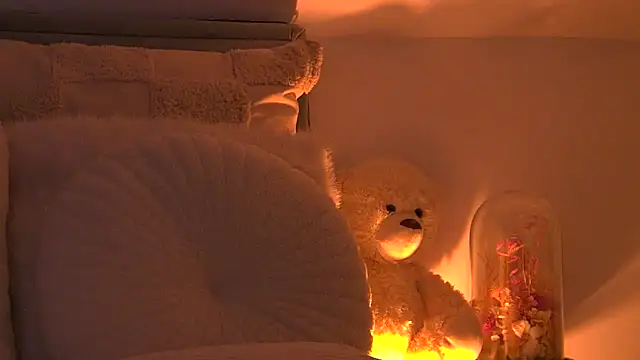 Snapshot of AngeliqueSkye chatting on November 10, 4:22 am AngeliqueSkye online show from November 10, 4:22 am