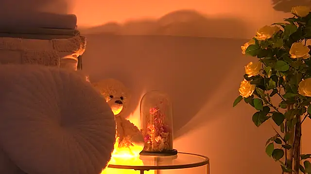 Snapshot of AngeliqueSkye chatting on November 11, 4:12 am AngeliqueSkye online show from November 11, 4:12 am