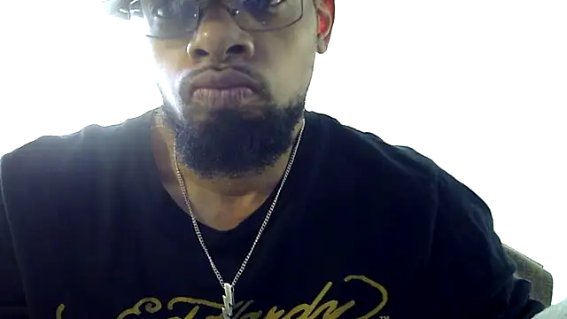 Snapshot of WhiskeyWood_DuhGOD chatting on January 17, 5:30 pm WhiskeyWood DuhGOD online show from January 17, 5:30 pm