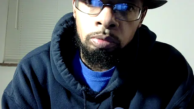 Snapshot of WhiskeyWood_DuhGOD chatting on February 5, 2:40 am WhiskeyWood DuhGOD online show from February 5, 2:40 am