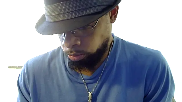 Snapshot of WhiskeyWood_DuhGOD chatting on February 10, 8:31 pm WhiskeyWood DuhGOD online show from February 10, 8:31 pm