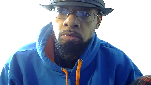 Snapshot of WhiskeyWood_DuhGOD chatting on February 14, 5:36 pm WhiskeyWood DuhGOD online show from February 14, 5:36 pm