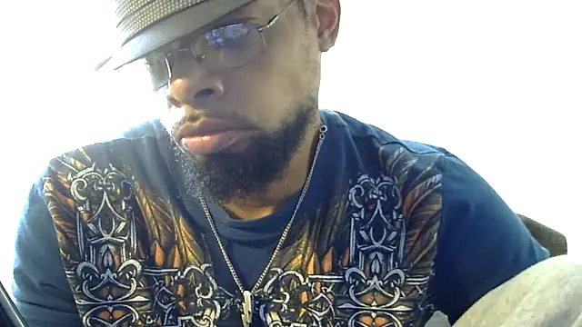 Snapshot of WhiskeyWood_DuhGOD chatting on February 17, 8:47 pm WhiskeyWood DuhGOD online show from February 17, 8:47 pm