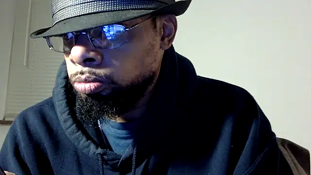 Snapshot of WhiskeyWood_DuhGOD chatting on February 18, 2:16 am WhiskeyWood DuhGOD online show from February 18, 2:16 am