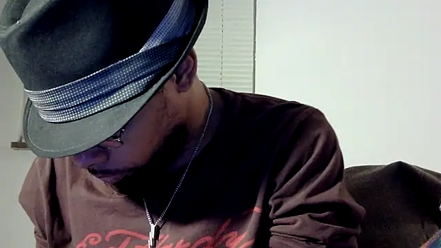 Snapshot of WhiskeyWood_DuhGOD chatting on February 20, 2:29 am WhiskeyWood DuhGOD online show from February 20, 2:29 am