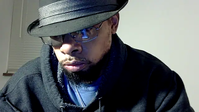 Snapshot of WhiskeyWood_DuhGOD chatting on February 24, 2:19 am WhiskeyWood DuhGOD online show from February 24, 2:19 am