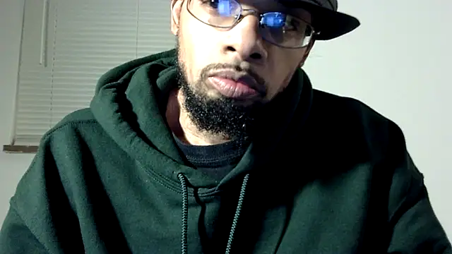 Snapshot of WhiskeyWood_DuhGOD chatting on March 2, 2:30 am WhiskeyWood DuhGOD online show from March 2, 2:30 am