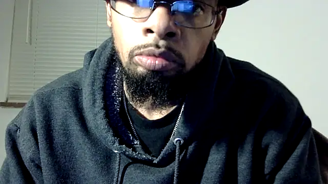 Snapshot of WhiskeyWood_DuhGOD chatting on March 7, 2:04 am WhiskeyWood DuhGOD online show from March 7, 2:04 am