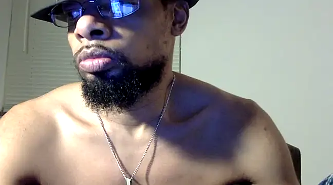 Snapshot of WhiskeyWood_DuhGOD chatting on March 15, 1:30 am WhiskeyWood DuhGOD online show from March 15, 1:30 am