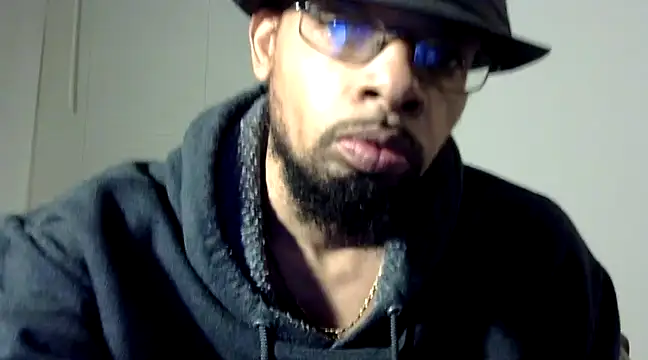 Snapshot of WhiskeyWood_DuhGOD chatting on March 18, 12:49 am WhiskeyWood DuhGOD online show from March 18, 12:49 am