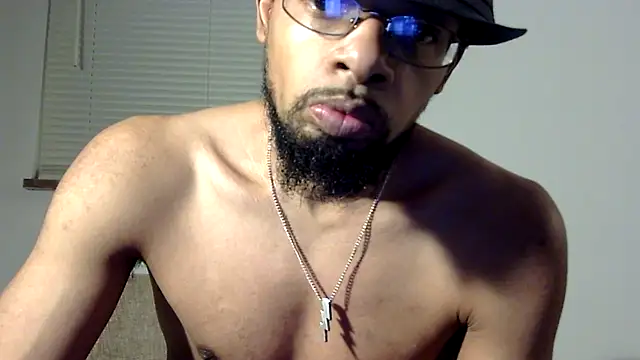 Snapshot of WhiskeyWood_DuhGOD chatting on March 19, 1:54 am WhiskeyWood DuhGOD online show from March 19, 1:54 am