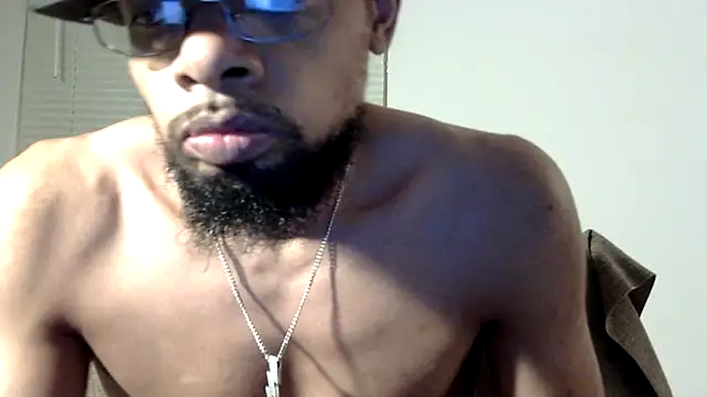 Snapshot of WhiskeyWood_DuhGOD chatting on March 20, 1:24 am WhiskeyWood DuhGOD online show from March 20, 1:24 am
