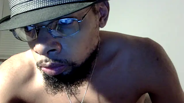 Snapshot of WhiskeyWood_DuhGOD chatting on March 22, 1:32 am WhiskeyWood DuhGOD online show from March 22, 1:32 am