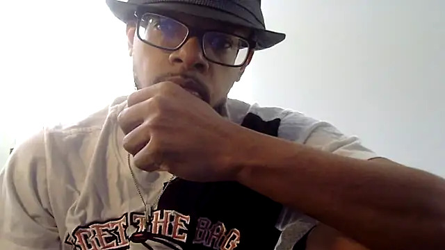 Snapshot of WhiskeyWood_DuhGOD chatting on September 10, 4:40 pm WhiskeyWood DuhGOD online show from September 10, 4:40 pm