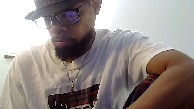 Snapshot of WhiskeyWood_DuhGOD chatting on October 8, 4:37 pm WhiskeyWood DuhGOD online show from October 8, 4:37 pm