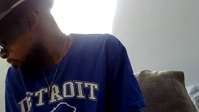 Snapshot of WhiskeyWood_DuhGOD chatting on October 13, 4:40 pm WhiskeyWood DuhGOD online show from October 13, 4:40 pm