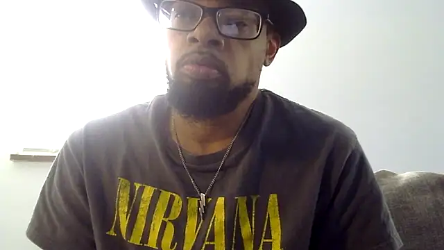 Snapshot of WhiskeyWood_DuhGOD chatting on October 16, 4:30 pm WhiskeyWood DuhGOD online show from October 16, 4:30 pm