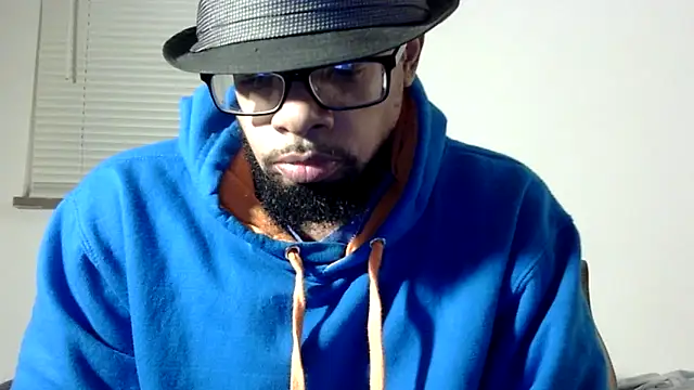 Snapshot of WhiskeyWood_DuhGOD chatting on October 27, 1:09 am WhiskeyWood DuhGOD online show from October 27, 1:09 am