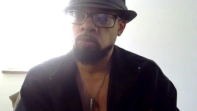 Snapshot of WhiskeyWood_DuhGOD chatting on October 28, 4:53 pm WhiskeyWood DuhGOD online show from October 28, 4:53 pm