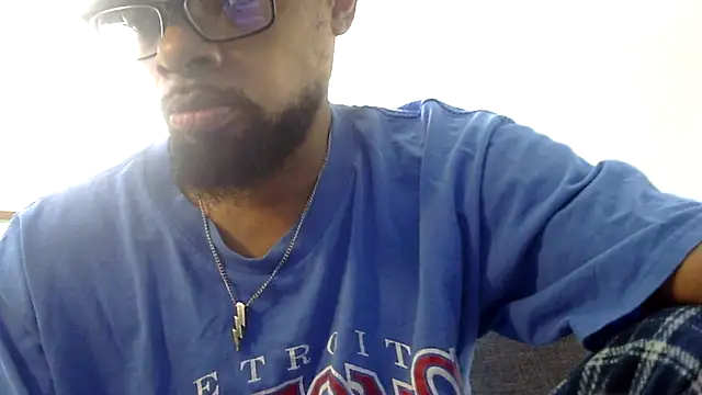 Snapshot of WhiskeyWood_DuhGOD chatting on November 4, 5:34 pm WhiskeyWood DuhGOD online show from November 4, 5:34 pm