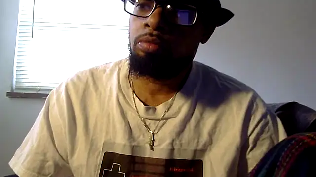 Snapshot of WhiskeyWood_DuhGOD chatting on November 7, 5:35 pm WhiskeyWood DuhGOD online show from November 7, 5:35 pm