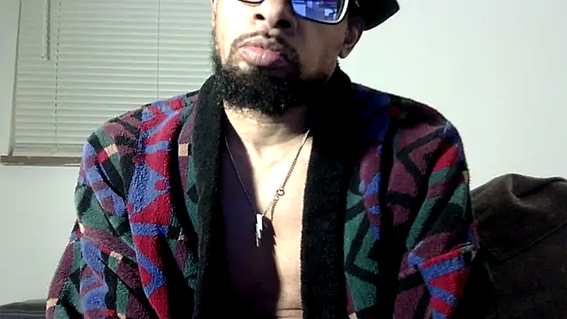 Snapshot of WhiskeyWood_DuhGOD chatting on November 25, 2:11 am WhiskeyWood DuhGOD online show from November 25, 2:11 am