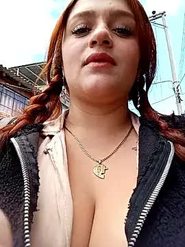 hanna-a online show from December 3, 2:37 pm